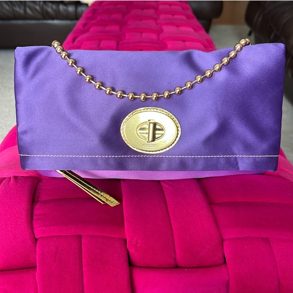 Coach Amanda Satin Fold Over Clutch-NWOT - Picture 2 of 12